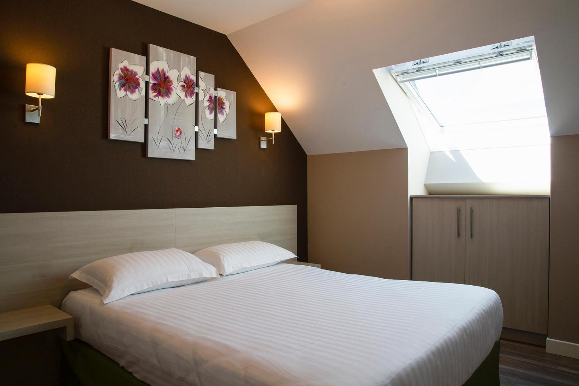 Park Hotel & Appartements Cholet Rum bild
