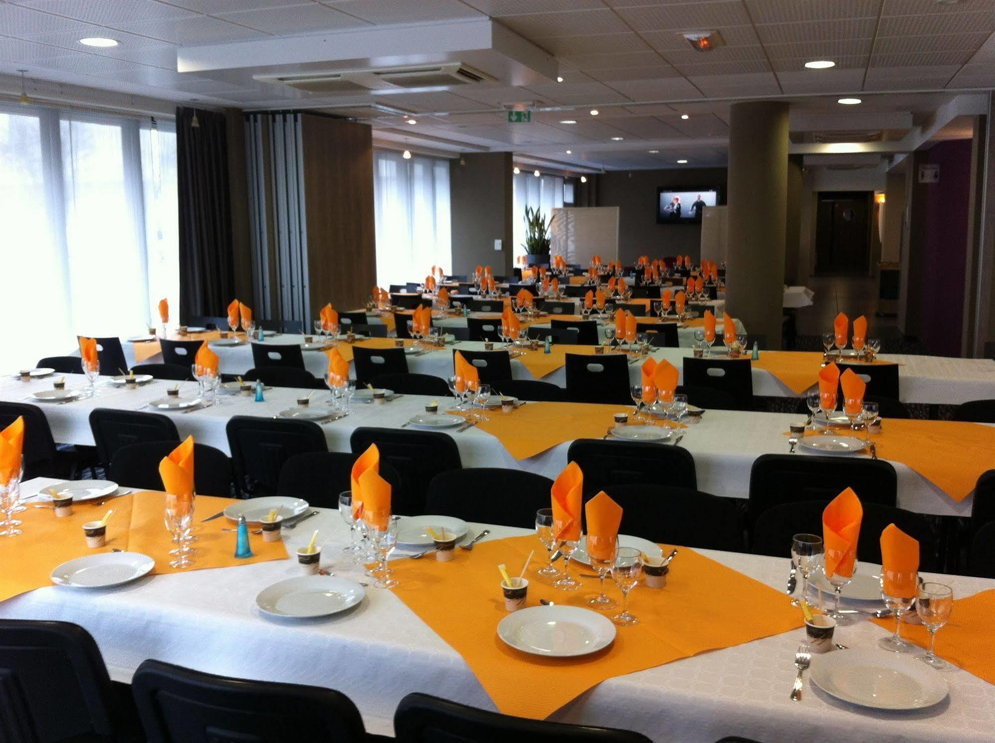 Park Hotel & Appartements Cholet Exteriör bild