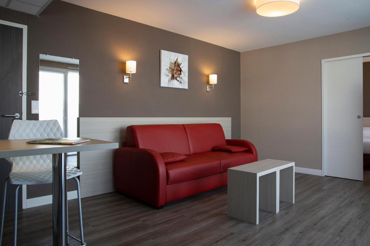 Park Hotel & Appartements Cholet Exteriör bild
